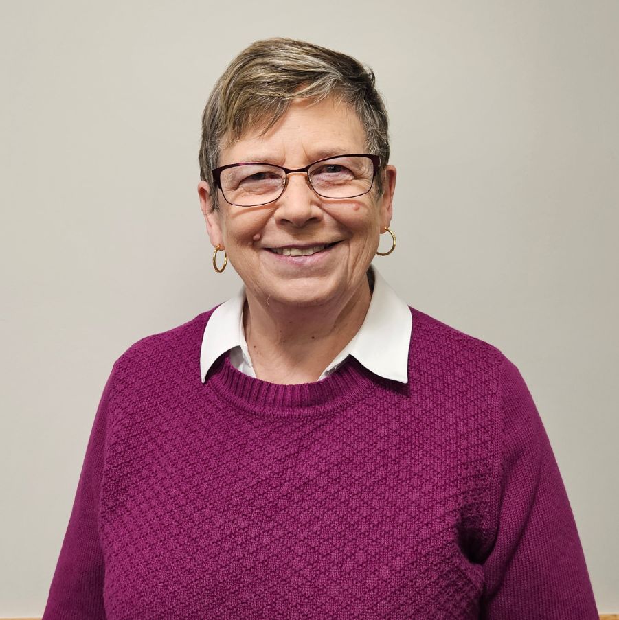 Gretchen Jahn headshot